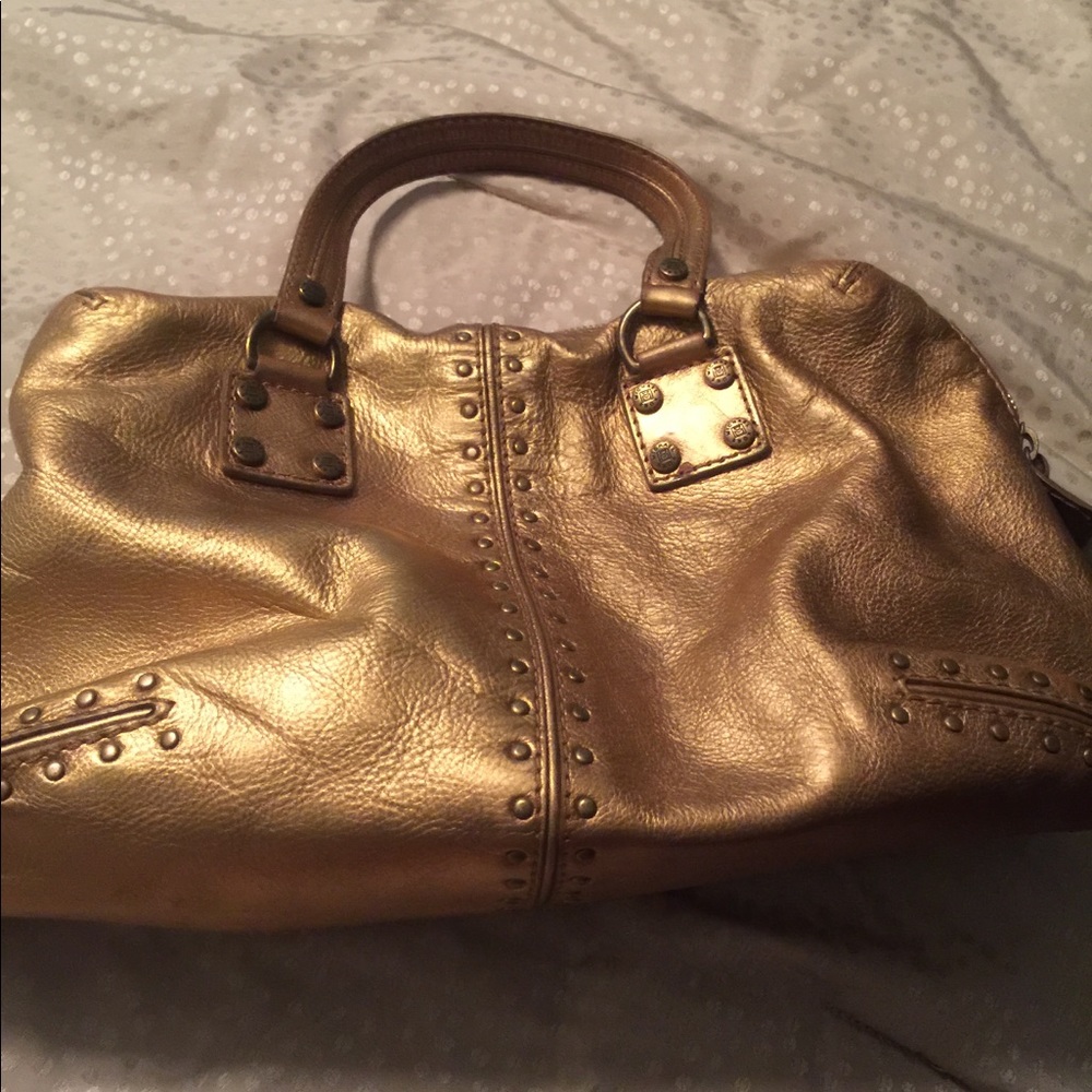 MICHAEL KORS HANDBAG👜NORMAL WEAR AS SEEN ON PHOTO